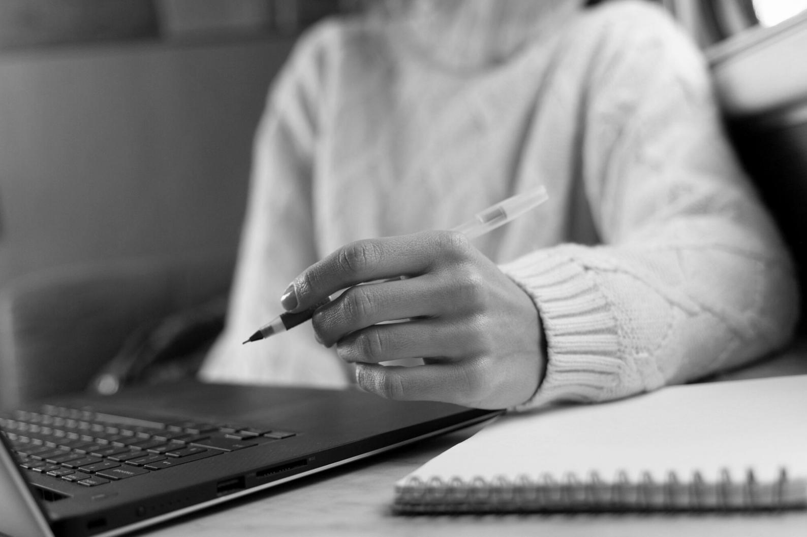 Espace de travail collaboratif avec analyse de données financières